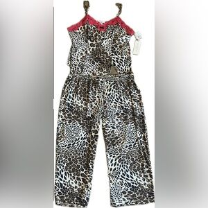 Linea Donatella 2 Piece Animal Print Pajama Set. NWT. Women’s Size XL